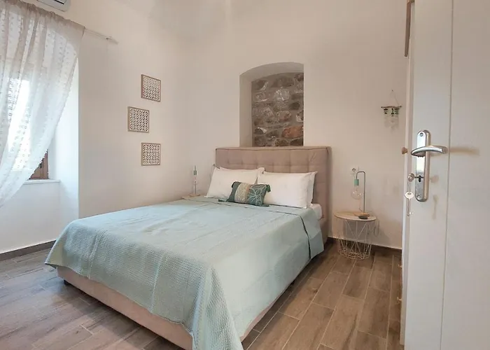 Melita Traditional Stone House Διαμέρισμα Pírgos Dhiroú